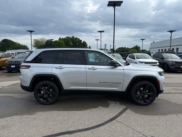 new 2024 Jeep Grand Cherokee car, priced at $44,186