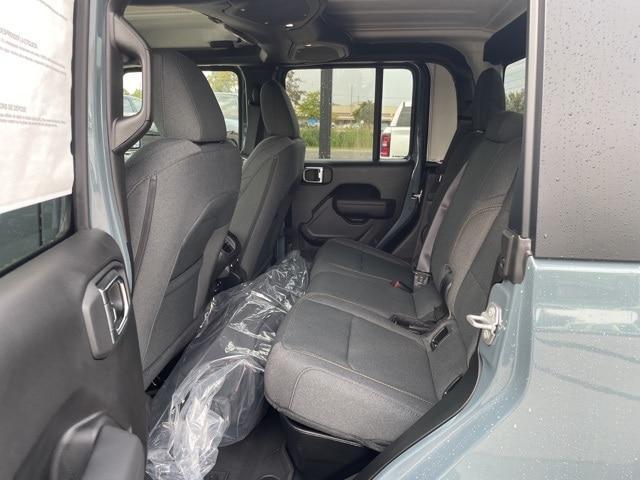 new 2025 Jeep Gladiator car, priced at $49,469