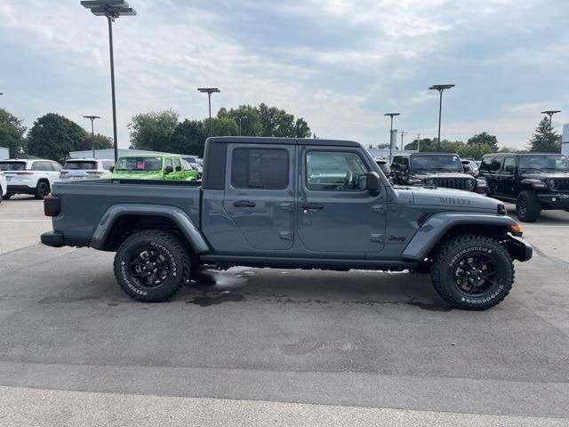 new 2025 Jeep Gladiator car, priced at $49,469