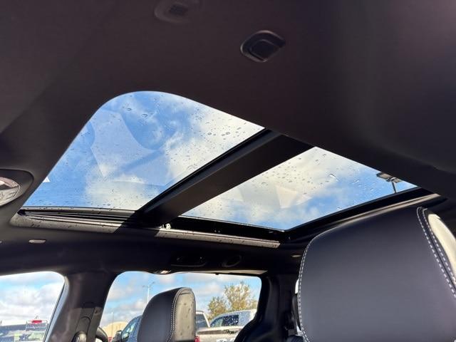 new 2026 Chrysler Pacifica car, priced at $46,857