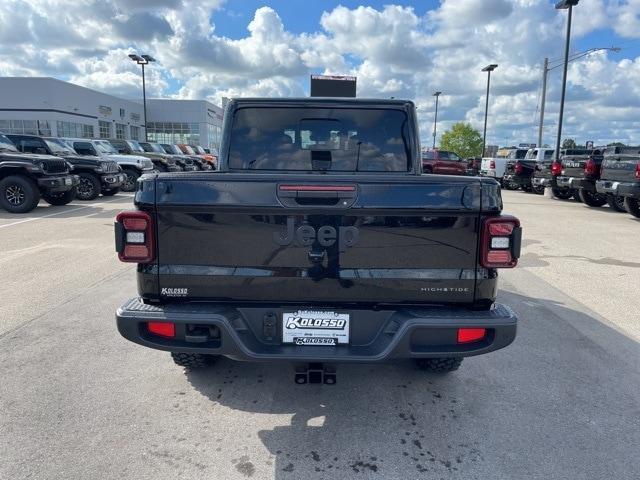 new 2025 Jeep Gladiator car, priced at $51,054