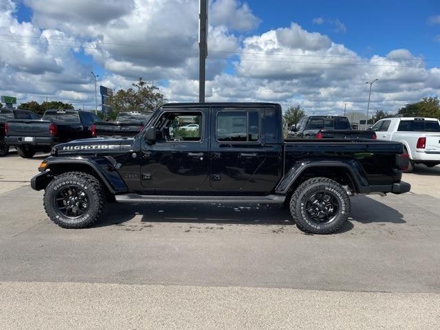 new 2025 Jeep Gladiator car, priced at $51,054