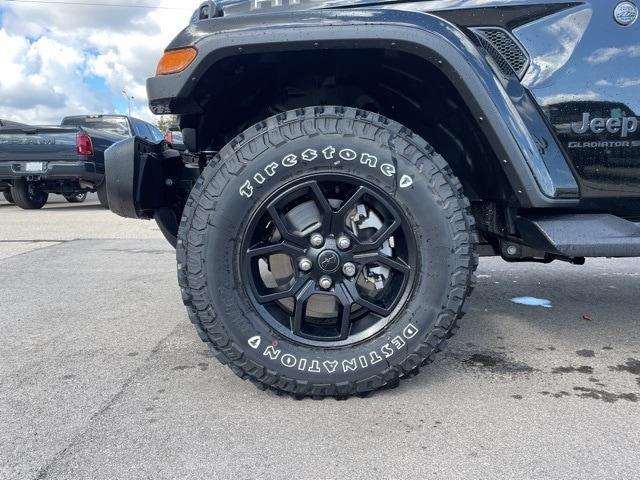 new 2025 Jeep Gladiator car, priced at $51,054