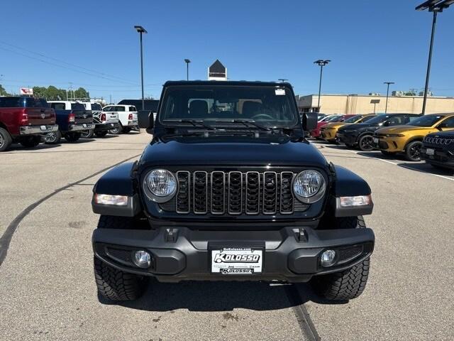 new 2024 Jeep Gladiator car, priced at $40,919