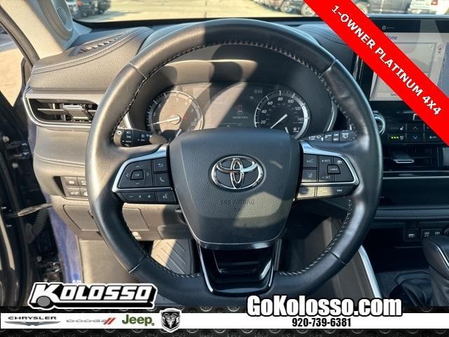 used 2020 Toyota Highlander car, priced at $39,500