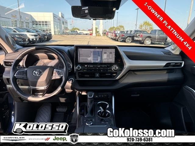 used 2020 Toyota Highlander car, priced at $39,500