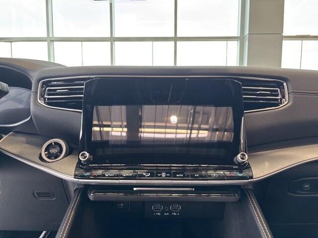 new 2025 Jeep Wagoneer L car, priced at $78,936