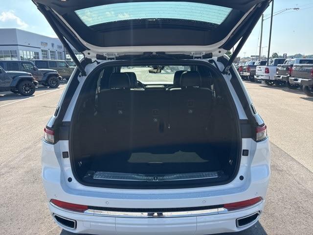 new 2025 Jeep Grand Cherokee car, priced at $59,785