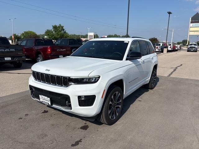 new 2025 Jeep Grand Cherokee car, priced at $59,785