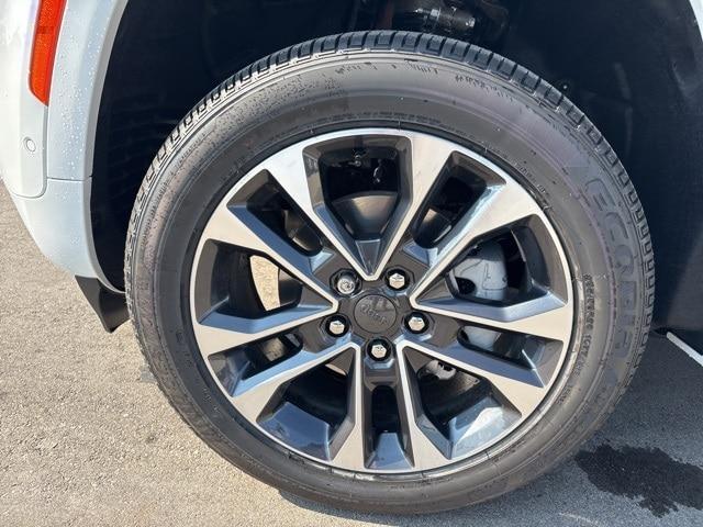 new 2025 Jeep Grand Cherokee car, priced at $59,785