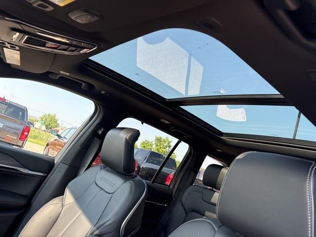 new 2025 Jeep Grand Cherokee car, priced at $59,785