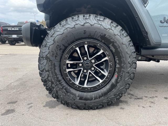 new 2025 Jeep Wrangler car, priced at $55,997