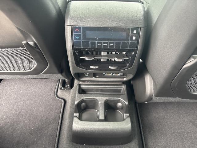 new 2025 Jeep Grand Cherokee L car, priced at $42,999