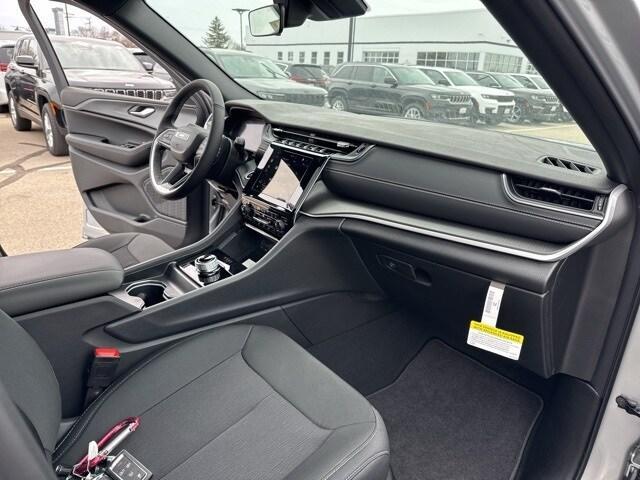 new 2025 Jeep Grand Cherokee L car, priced at $42,710