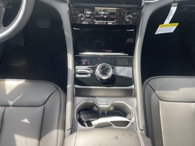 new 2025 Jeep Grand Cherokee car, priced at $49,685