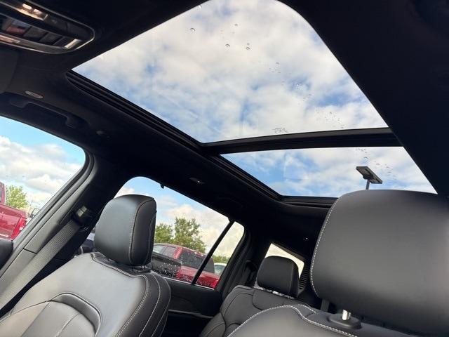 new 2025 Jeep Grand Cherokee L car, priced at $53,989