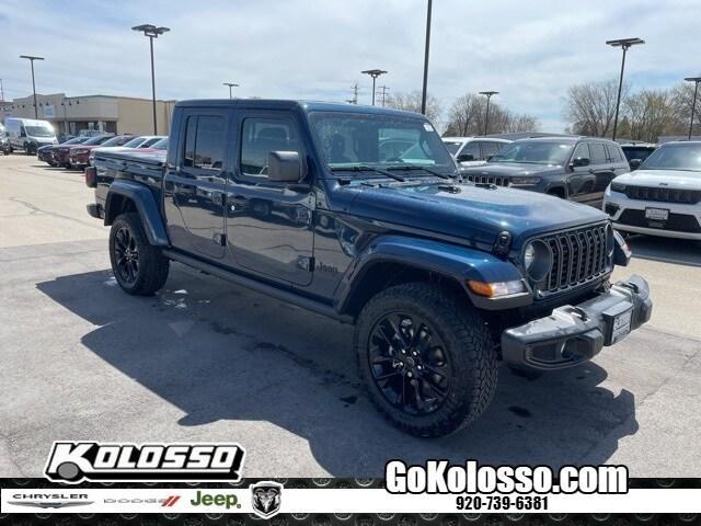 new 2025 Jeep Gladiator car, priced at $43,838