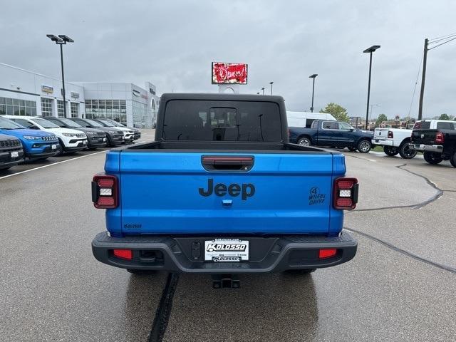 new 2024 Jeep Gladiator car, priced at $44,917