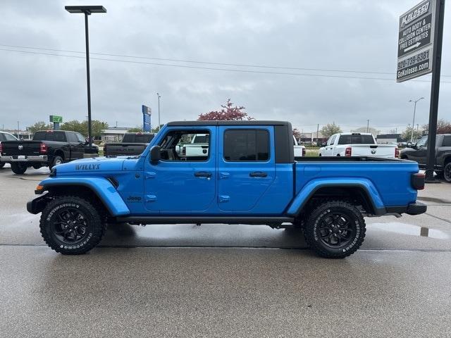 new 2024 Jeep Gladiator car, priced at $44,917