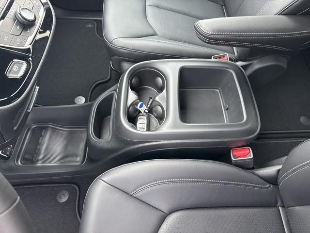 new 2025 Chrysler Pacifica car, priced at $42,406