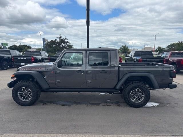 new 2025 Jeep Gladiator car, priced at $51,177