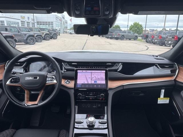 new 2025 Jeep Grand Cherokee L car, priced at $68,296