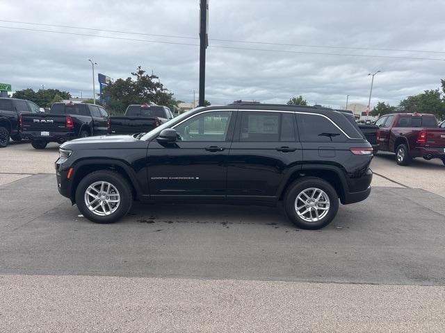 new 2025 Jeep Grand Cherokee car, priced at $39,227