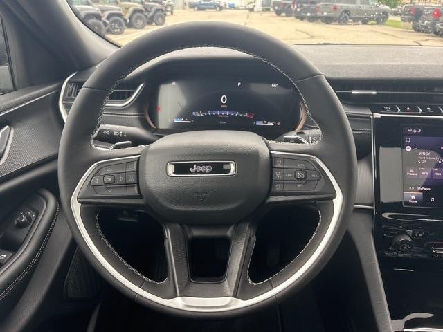 new 2025 Jeep Grand Cherokee car, priced at $39,227