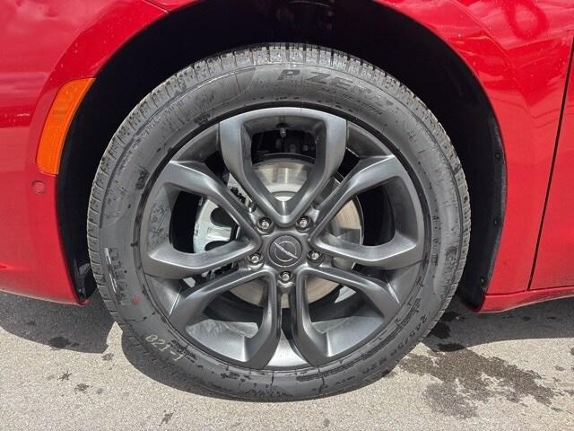 new 2026 Chrysler Pacifica car, priced at $42,177