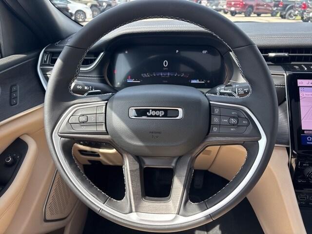 new 2025 Jeep Grand Cherokee L car, priced at $53,997