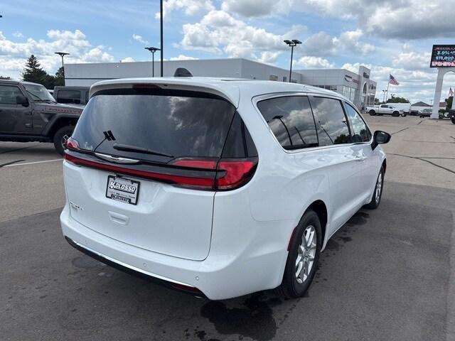 new 2026 Chrysler Pacifica car, priced at $44,740