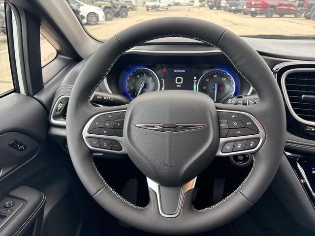 new 2026 Chrysler Pacifica car, priced at $44,740