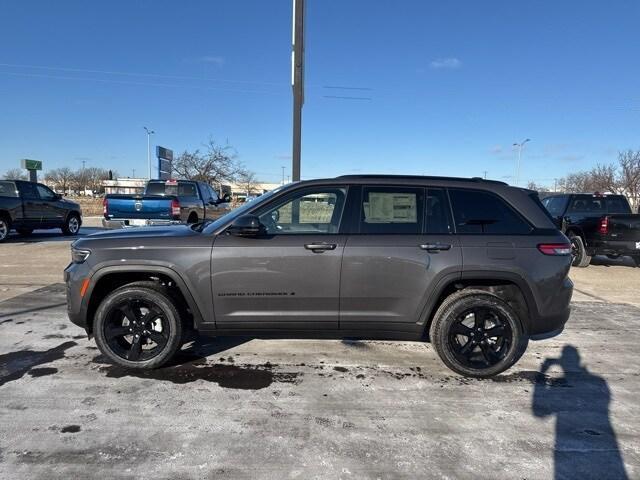 new 2025 Jeep Grand Cherokee car, priced at $50,154