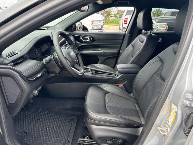 new 2024 Jeep Compass car, priced at $29,430