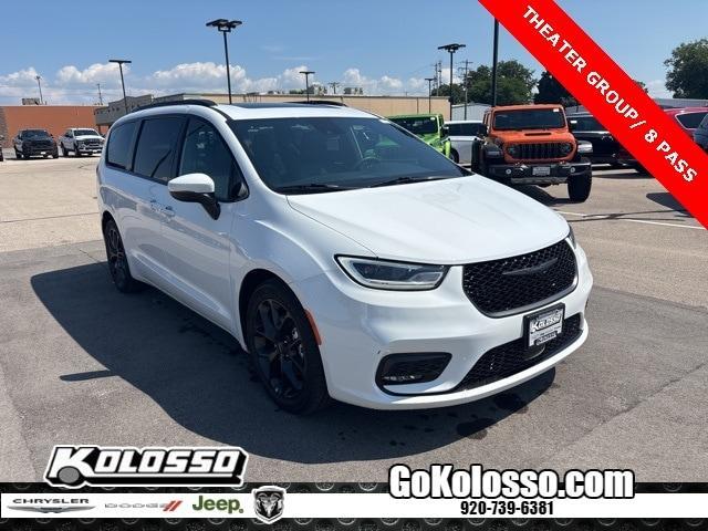 used 2023 Chrysler Pacifica car, priced at $34,500