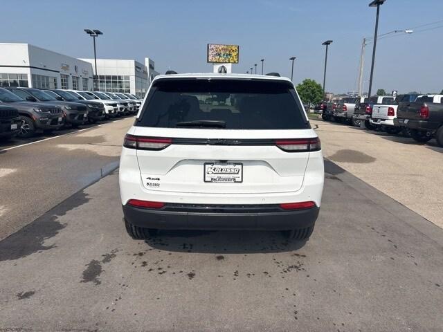 new 2025 Jeep Grand Cherokee car, priced at $44,751