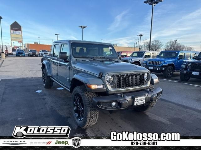 new 2025 Jeep Gladiator car, priced at $43,800