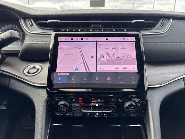 new 2025 Jeep Grand Cherokee car, priced at $50,591