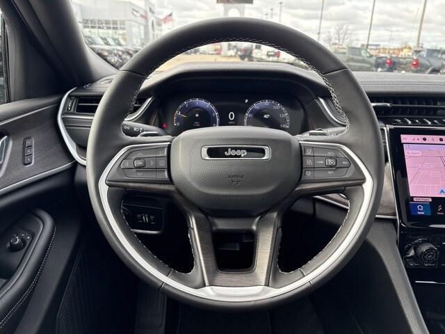 new 2025 Jeep Grand Cherokee car, priced at $50,591
