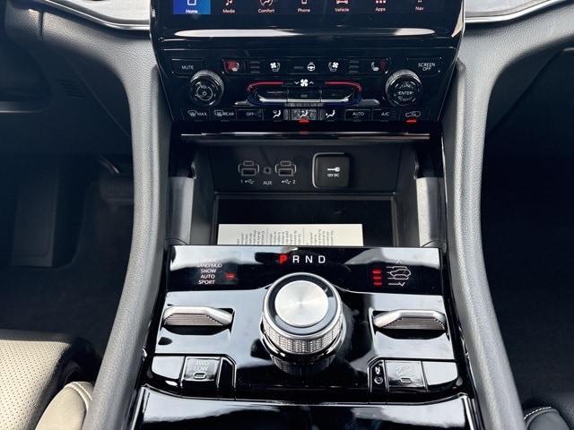 new 2025 Jeep Grand Cherokee L car, priced at $61,996