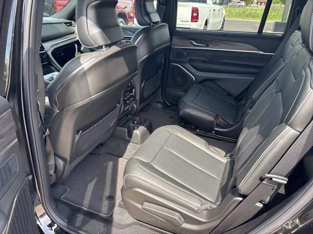 new 2025 Jeep Grand Cherokee L car, priced at $61,996