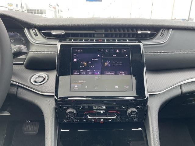 new 2025 Jeep Grand Cherokee L car, priced at $42,615