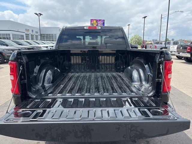 new 2025 Ram 1500 car, priced at $52,323