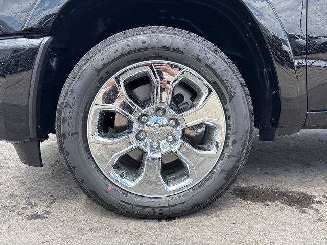 new 2025 Ram 1500 car, priced at $52,323
