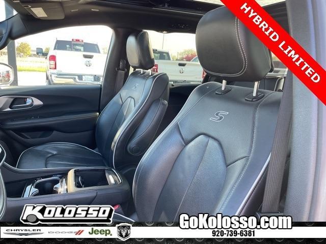 used 2021 Chrysler Pacifica Hybrid car, priced at $24,992