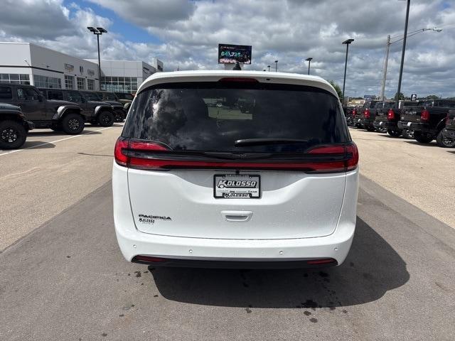 new 2026 Chrysler Pacifica car, priced at $45,610