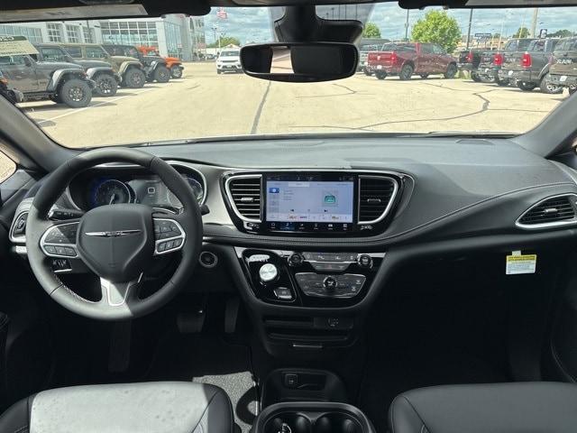 new 2026 Chrysler Pacifica car, priced at $45,610