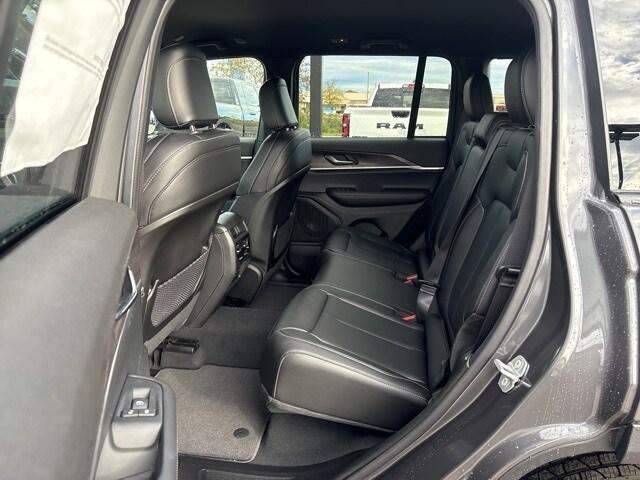new 2025 Jeep Grand Cherokee car, priced at $47,965