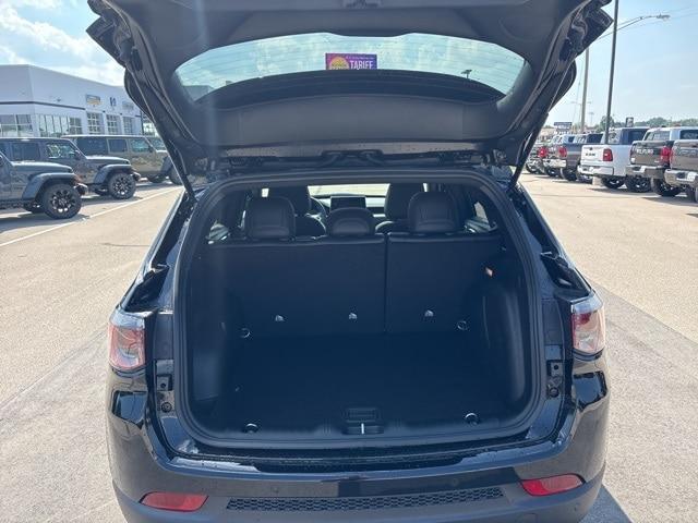 new 2025 Jeep Compass car, priced at $37,091