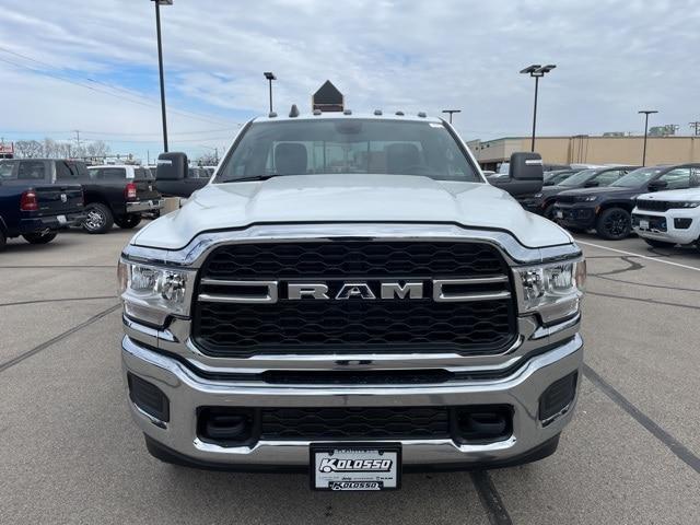 new 2024 Ram 3500 car, priced at $52,442